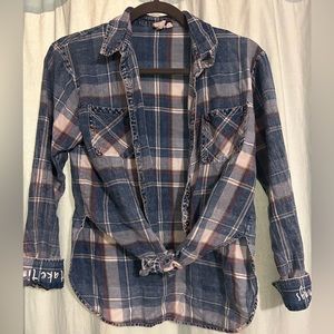 Red white and blue plaid button down tie front shirt words on sleeves cuffs sm